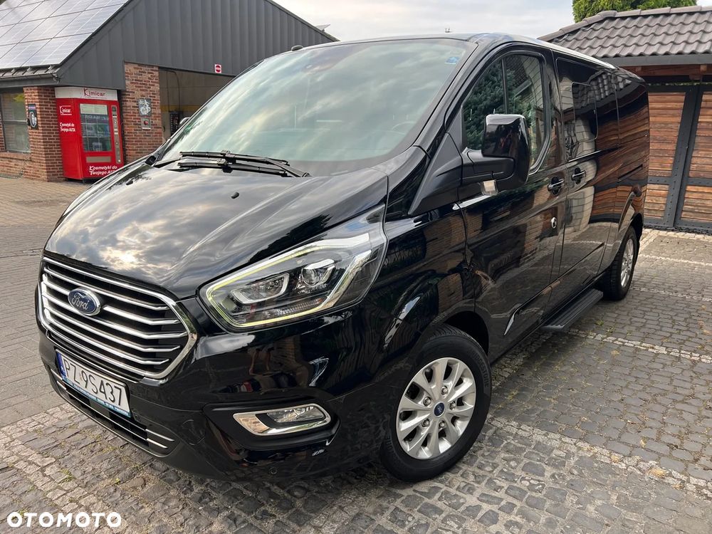 Ford Tourneo Custom - 4