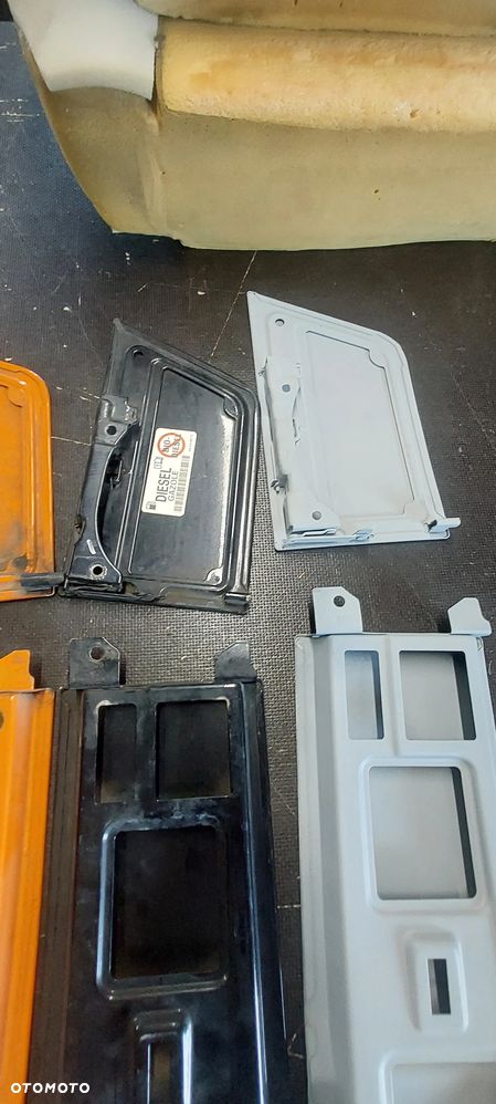 Blacha klapka paliwa vw t5 - 9