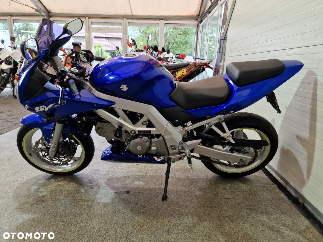 Suzuki SV - 12