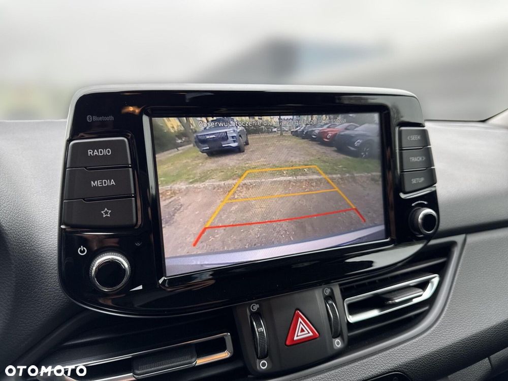 Hyundai i30 1.5 DPI Smart - 26