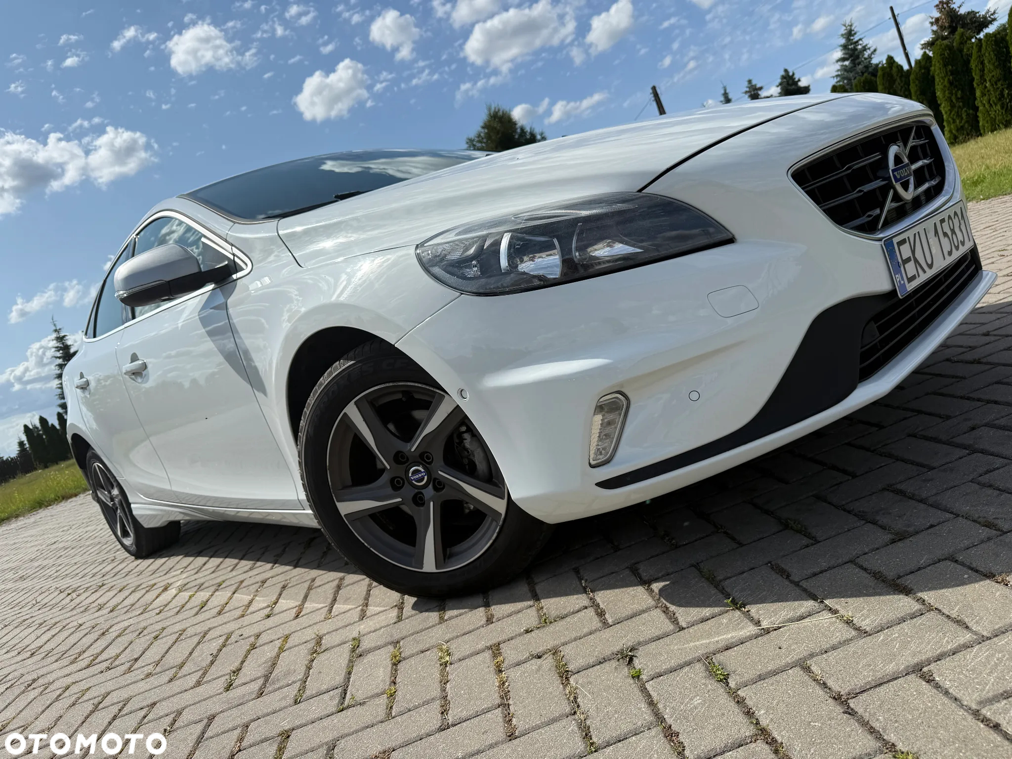Volvo V40 D2 Drive-E R-Design Kinetic - 24