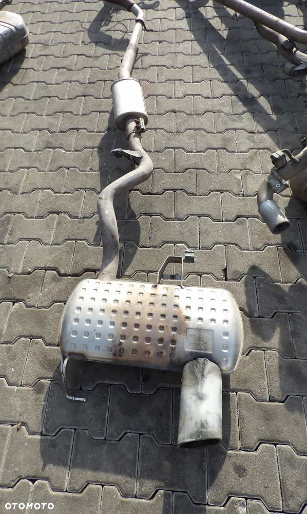 BMW - E90,E91 - N43 - 318i,316i,320i - WYDECH - KOMPLETNY TŁUMIK - 7564180  7564929 - 1