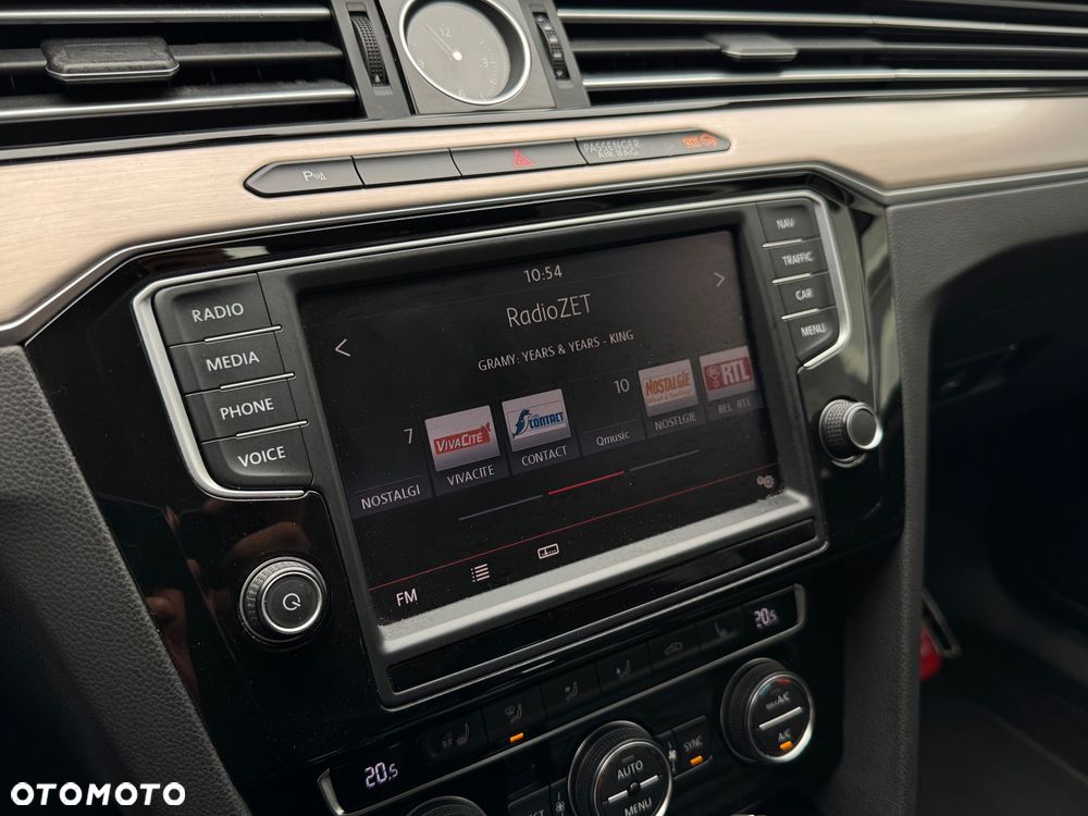 Volkswagen Passat 2.0 TDI (BlueMotion Technology) DSG Highline - 31