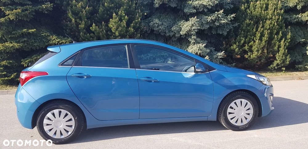 Hyundai i30 1.4 Trend - 11