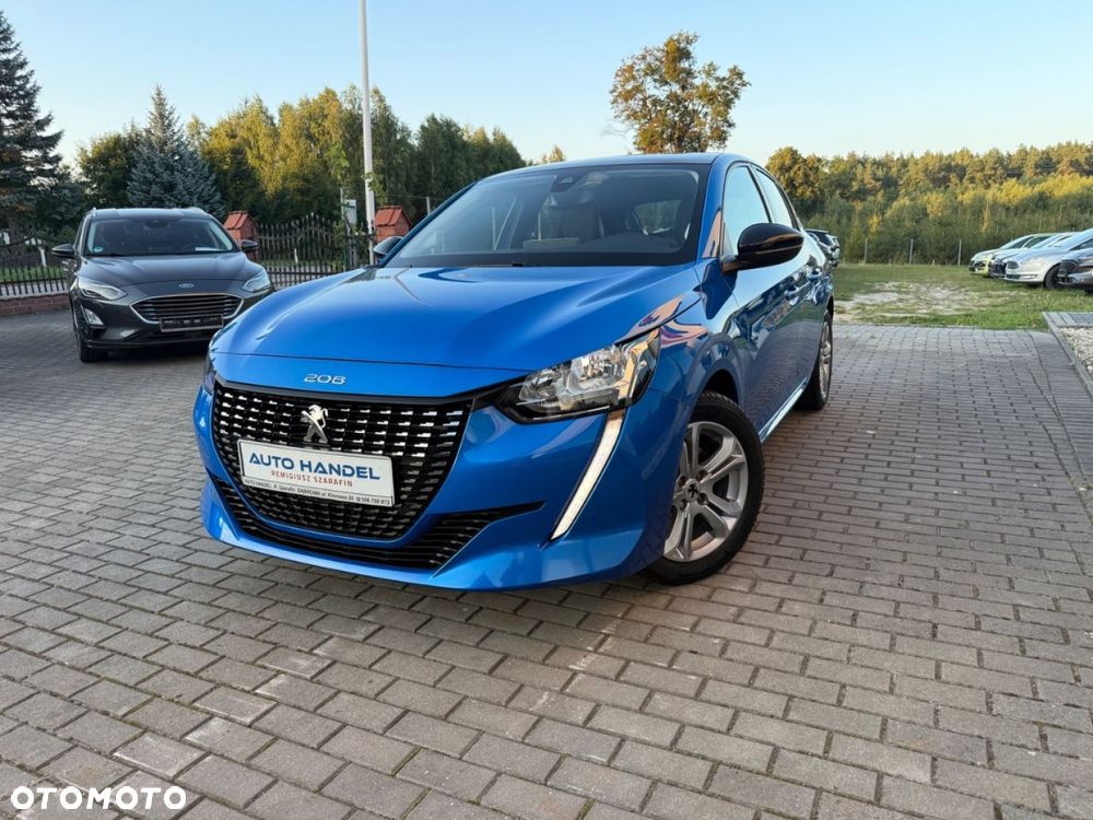 Peugeot 208 - 1