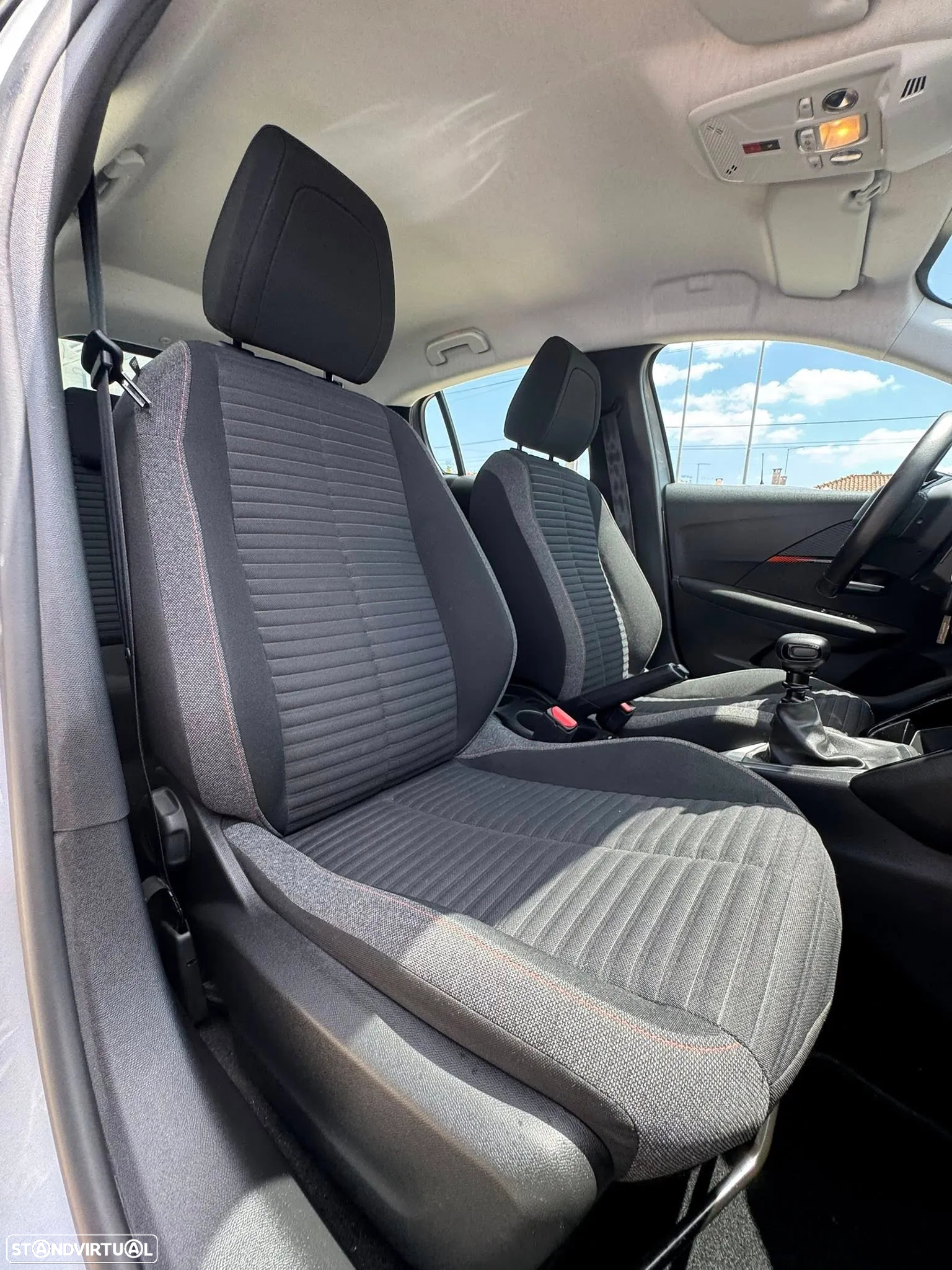 Peugeot 208 1.2 PureTech Active - 6