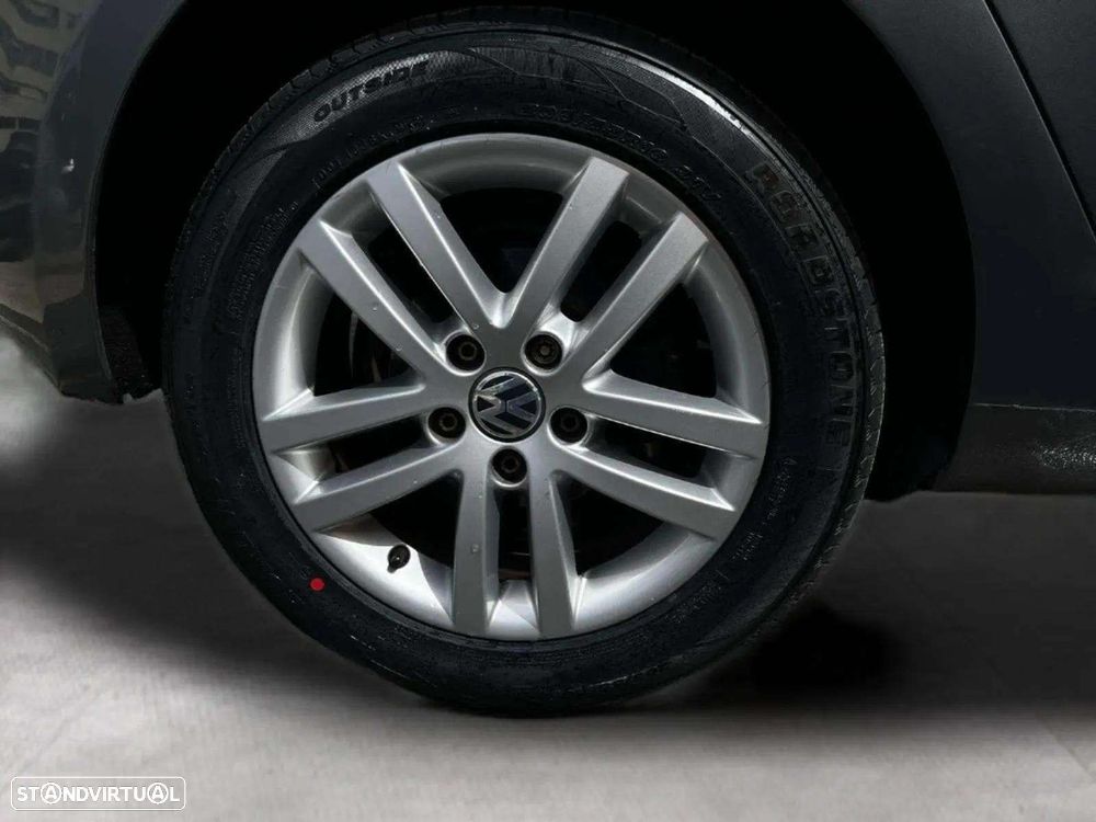 VW Golf 1.6 TDi Confortline - 12