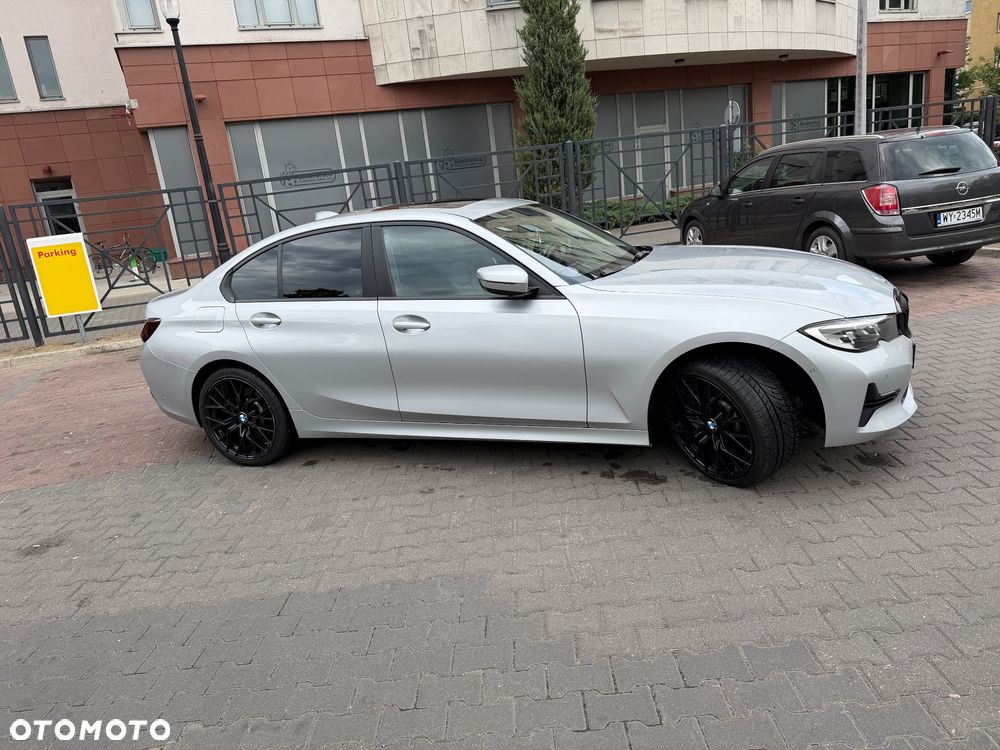 BMW Seria 3 330i xDrive - 3