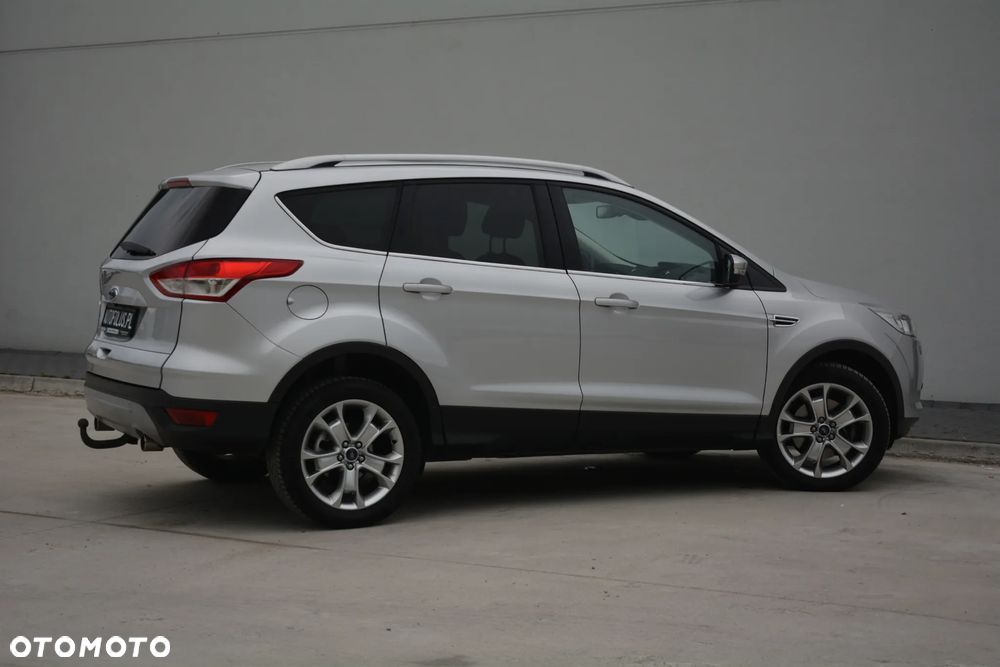 Ford Kuga - 10