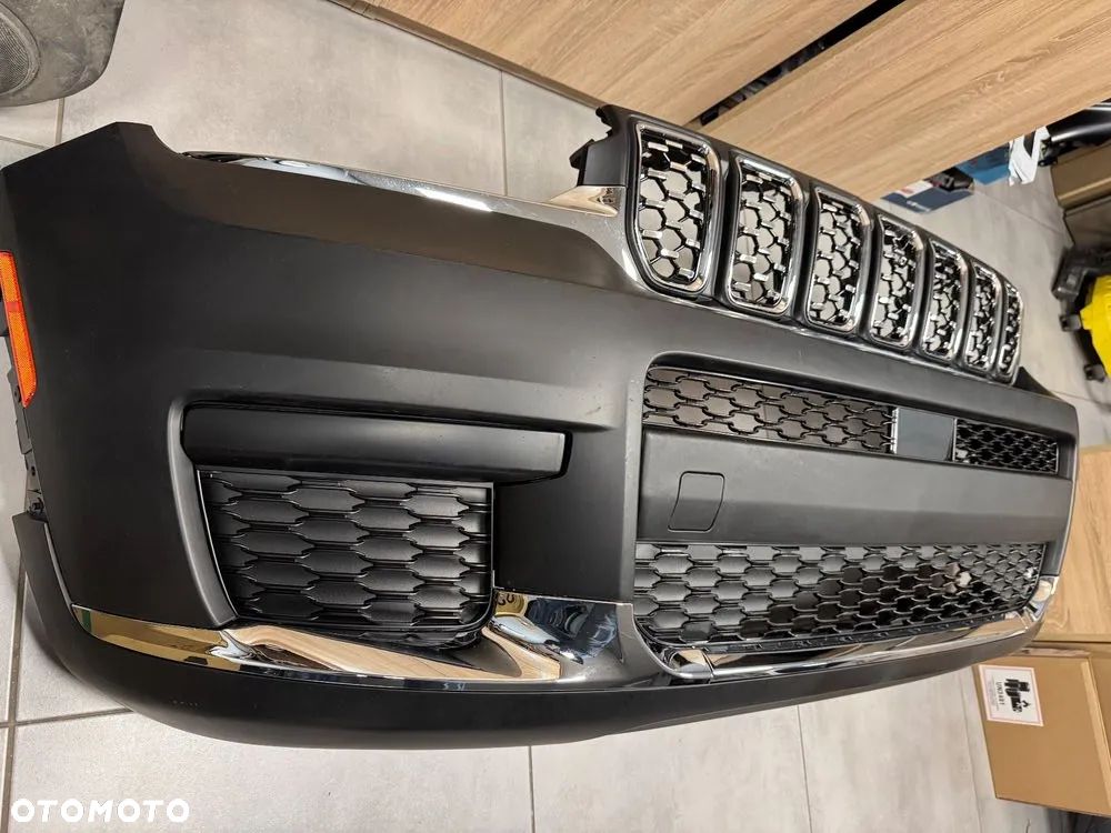 Jeep Grand Cherokee WL 21- zderzak maska - 2