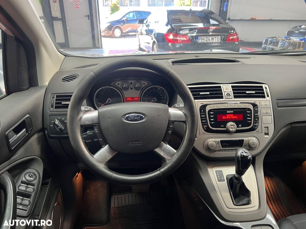 Ford Kuga 2.0 TDCi 4WD Powershift Titanium - 15