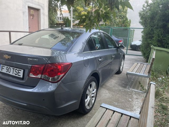 Chevrolet Cruze 1.8 Ecotec LTZ+ - 4