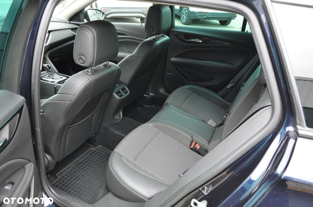 Opel Insignia 2.0 CDTI Exclusive S&S - 24