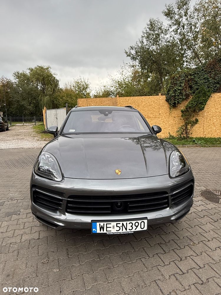 Porsche Cayenne - 2