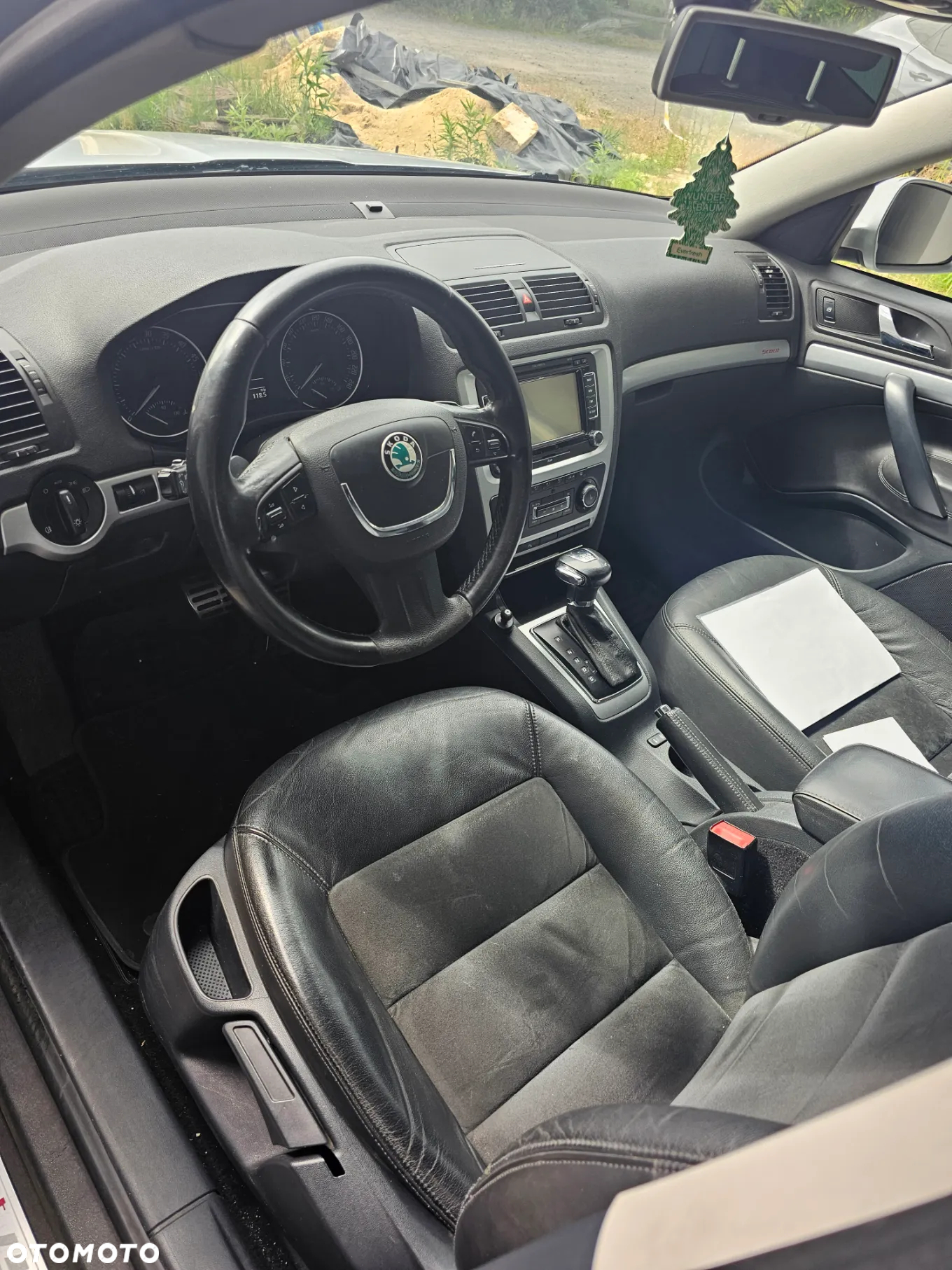Skoda Octavia Combi 2.0 TDI DPF 4x4 DSG Scout - 5