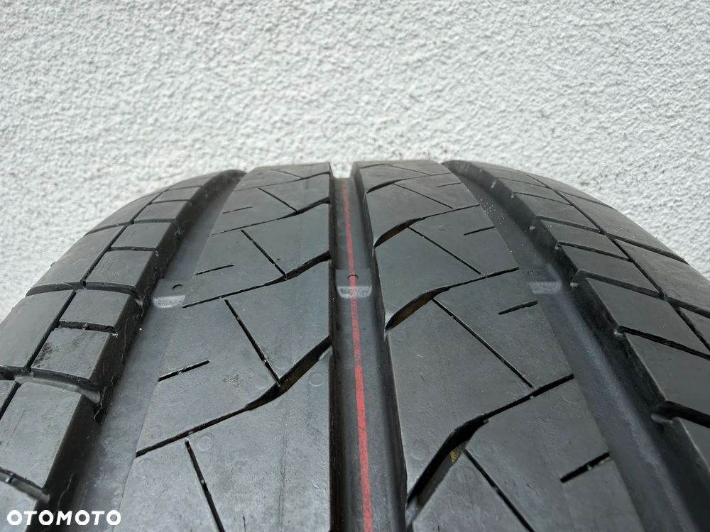 225 65 16C / RENAULT RENO Master OPEL Movano Nissan NV400 /et66 / 5x130 - 5