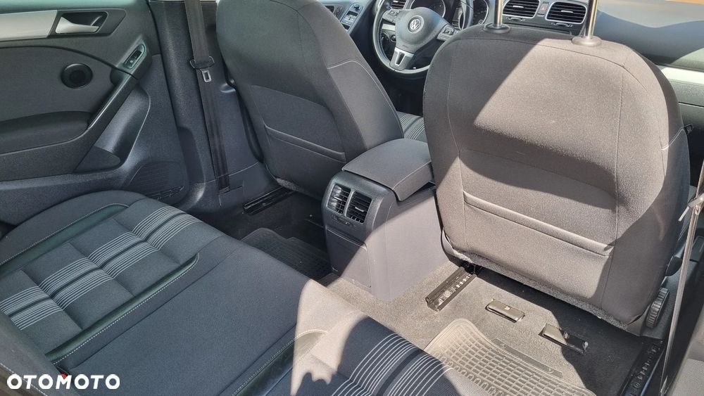 Volkswagen Golf 1.2 TSI BlueMotion Technology MATCH - 28
