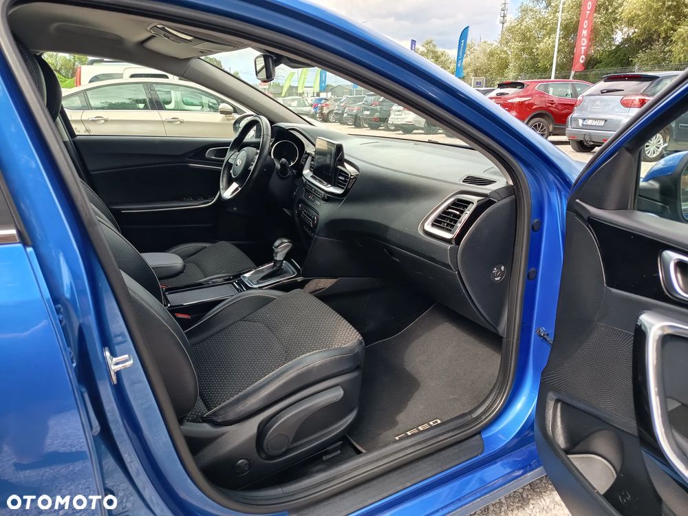 Kia Ceed 1.4 T-GDI DCT OPF Spirit - 32