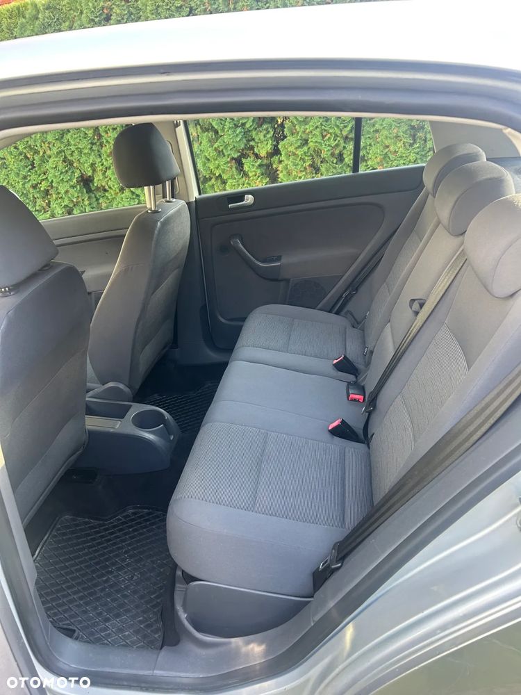 Volkswagen Golf Plus - 14