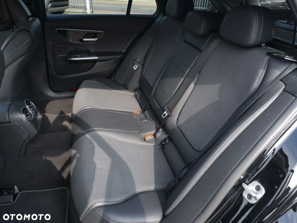 Mercedes-Benz Klasa C 220 d 9G-TRONIC - 27