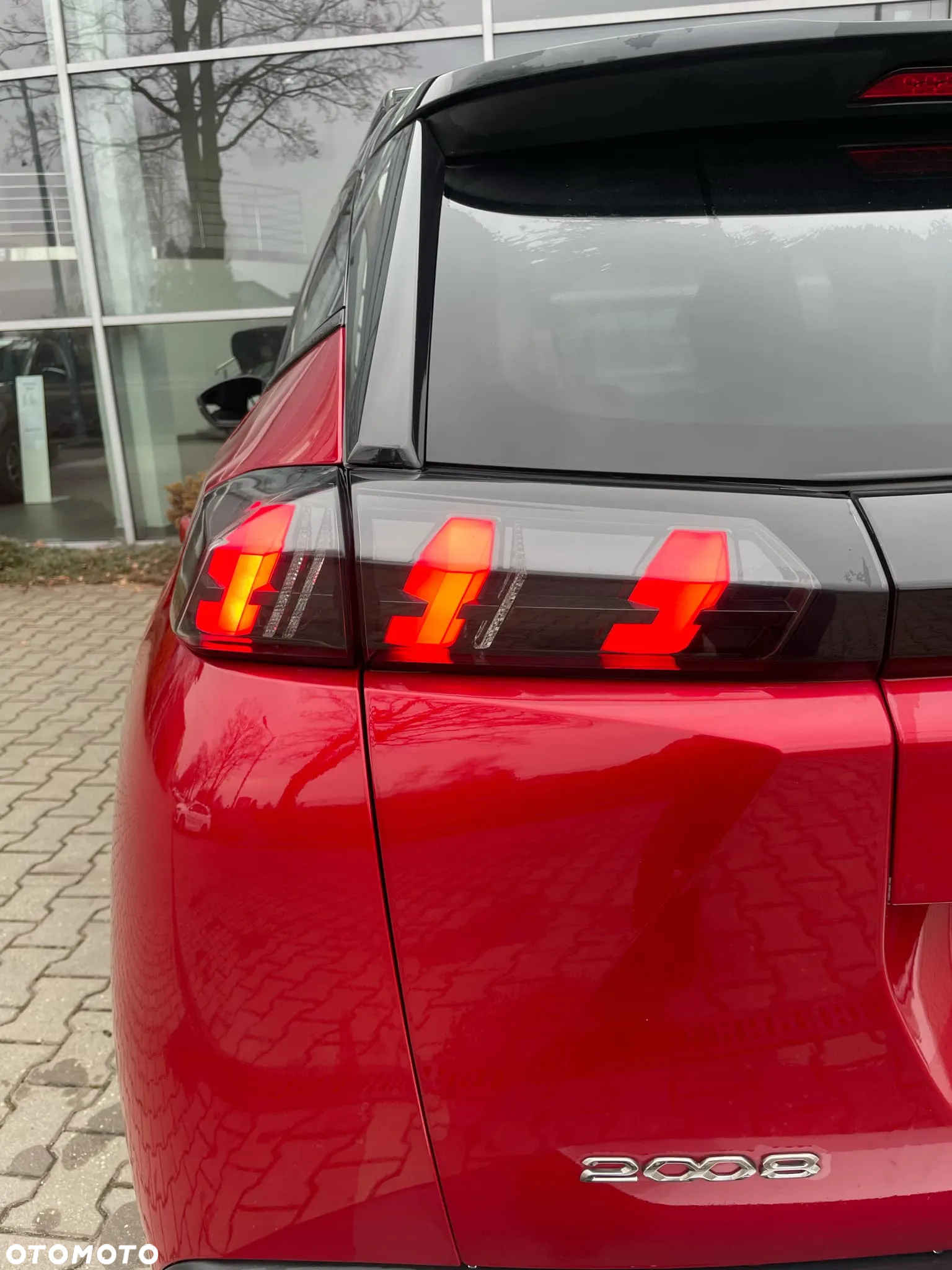 Peugeot 2008 1.2 PureTech Allure Pack S&S EAT8 - 10