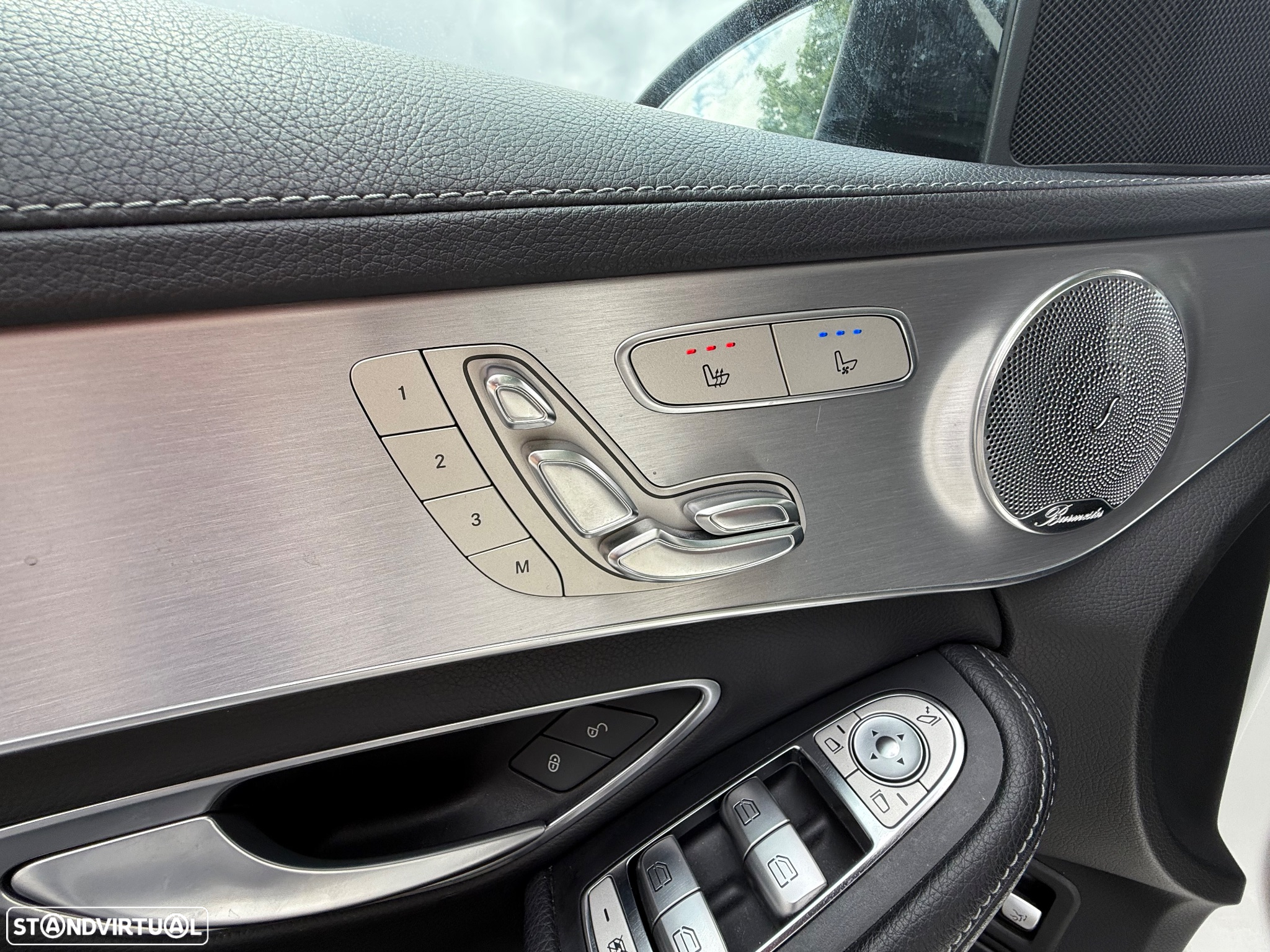 Mercedes-Benz C 300 h AMG Line - 11