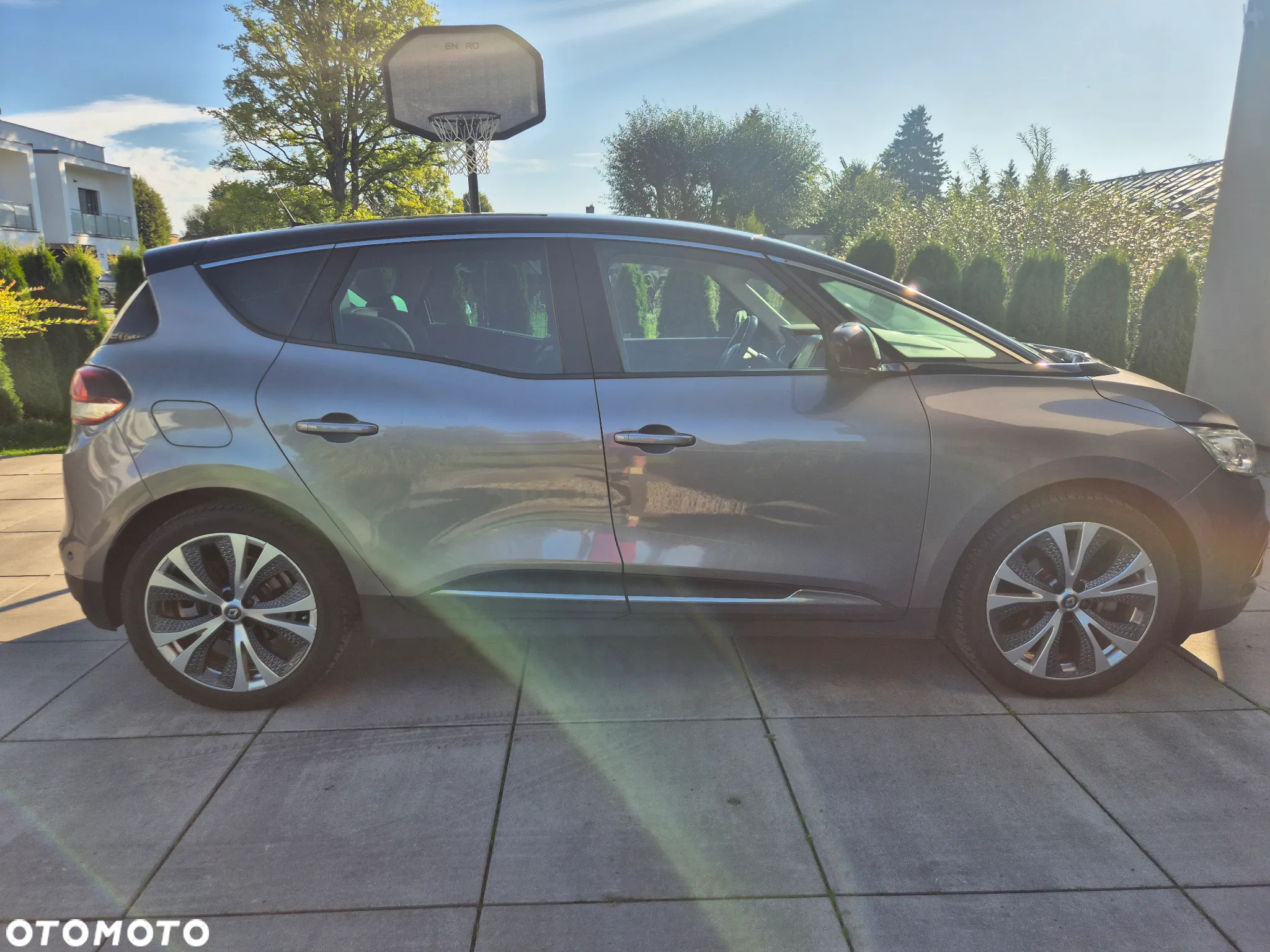 Renault Scenic ENERGY TCe 130 INTENS - 4
