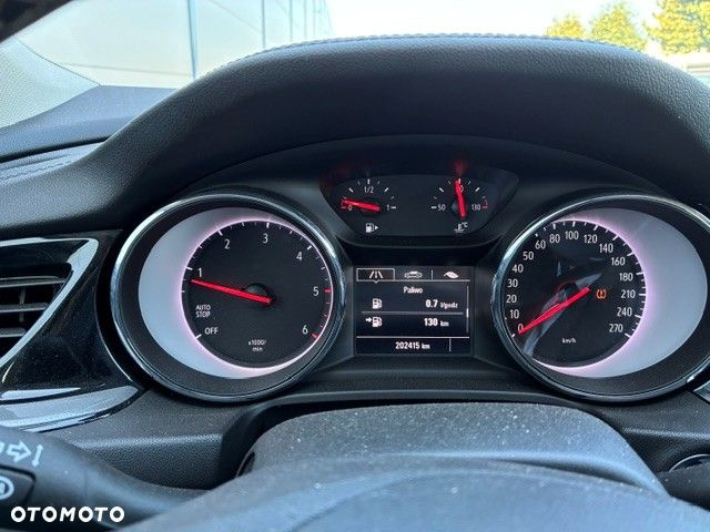 Opel Insignia 2.0 CDTI Enjoy S&S - 9