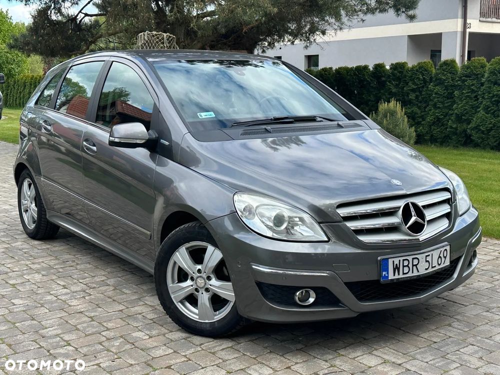Mercedes-Benz Klasa B 180 BlueEffICIENCY - 1