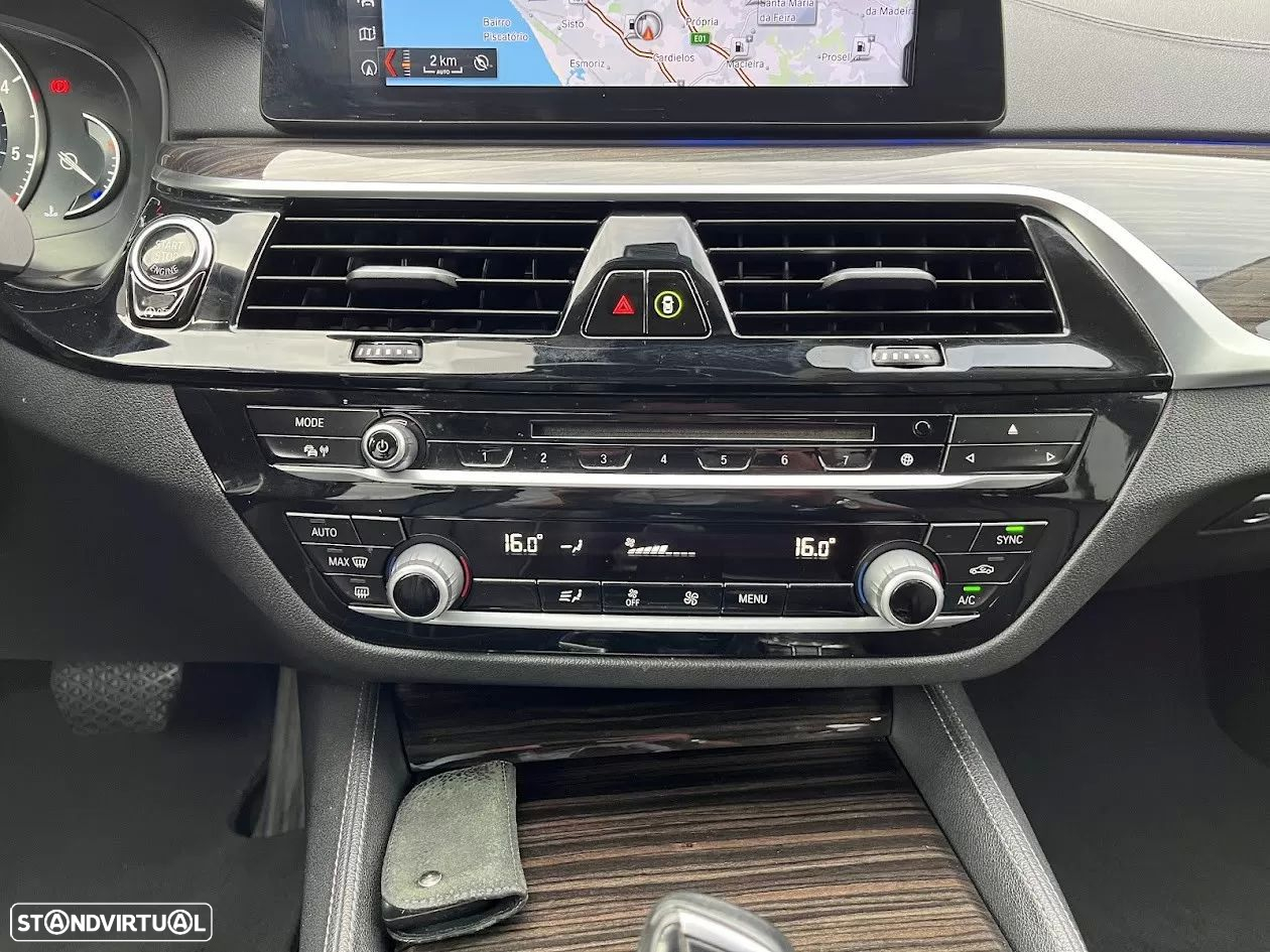 BMW 520 d Line Luxury Auto - 23