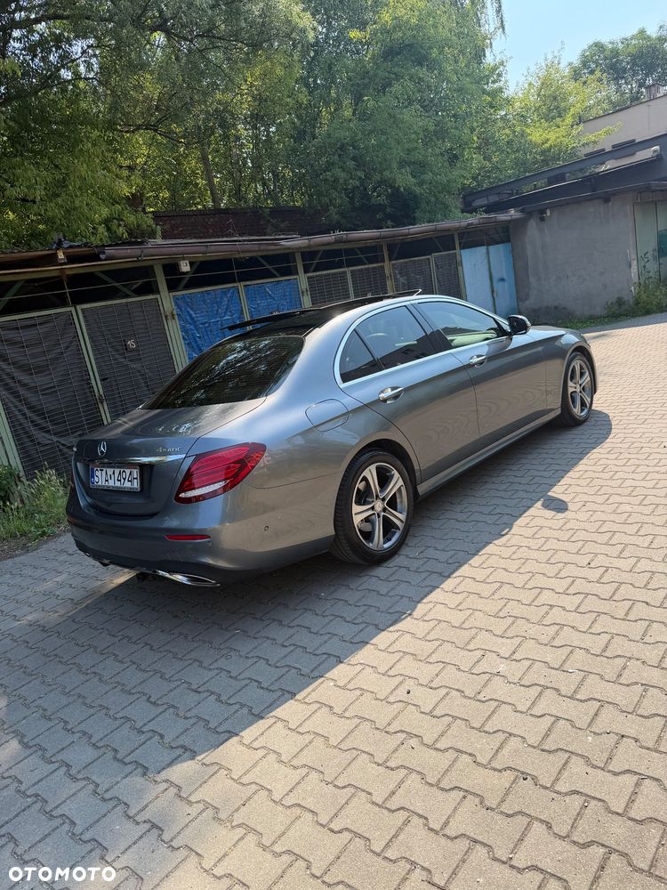 Mercedes-Benz Klasa E 300 9G-TRONIC AMG Line - 6