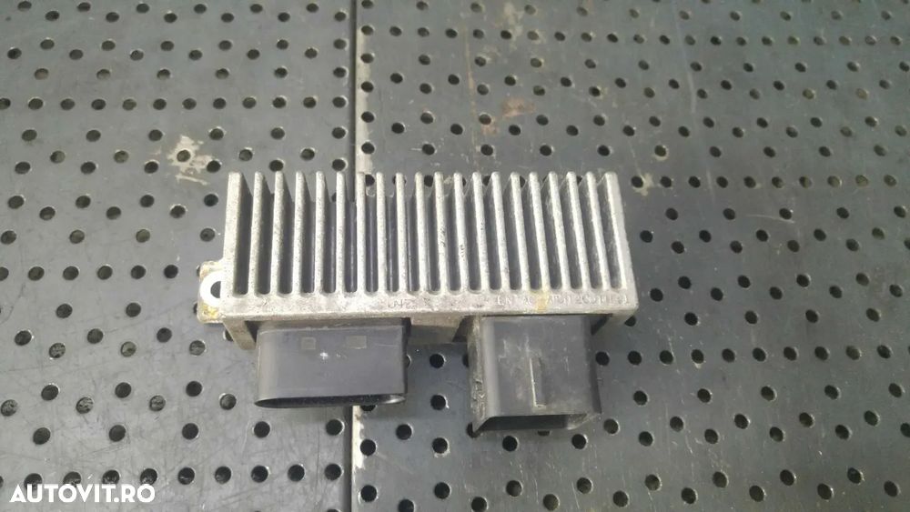 Releu bujii 2.3 dci renault master 8200558438a - 1