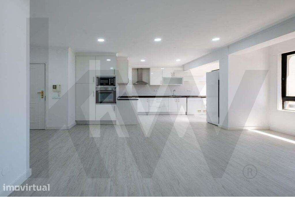 Apartamento T2 Remodelado com 2 casas de banho Quinta do Marquês - Oei - Grande imagem: 5/30