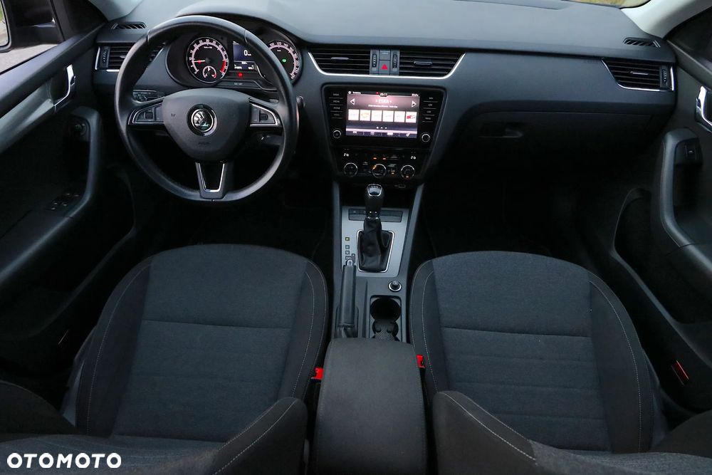 Skoda Octavia 2.0 TDI Drive DSG - 7