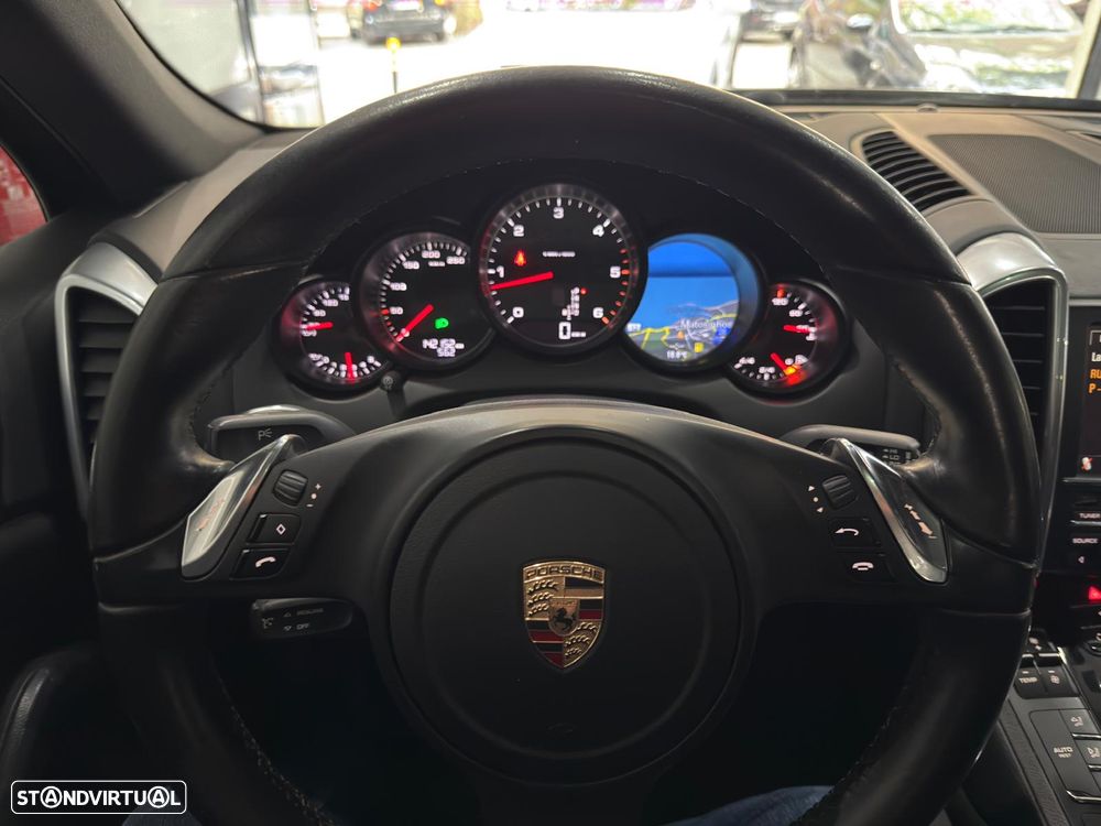 Porsche Cayenne 3.0 V6 - 36