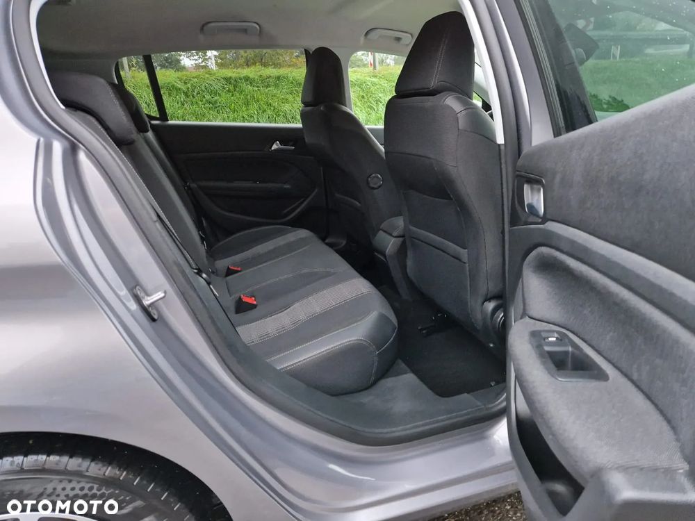 Peugeot 308 - 15