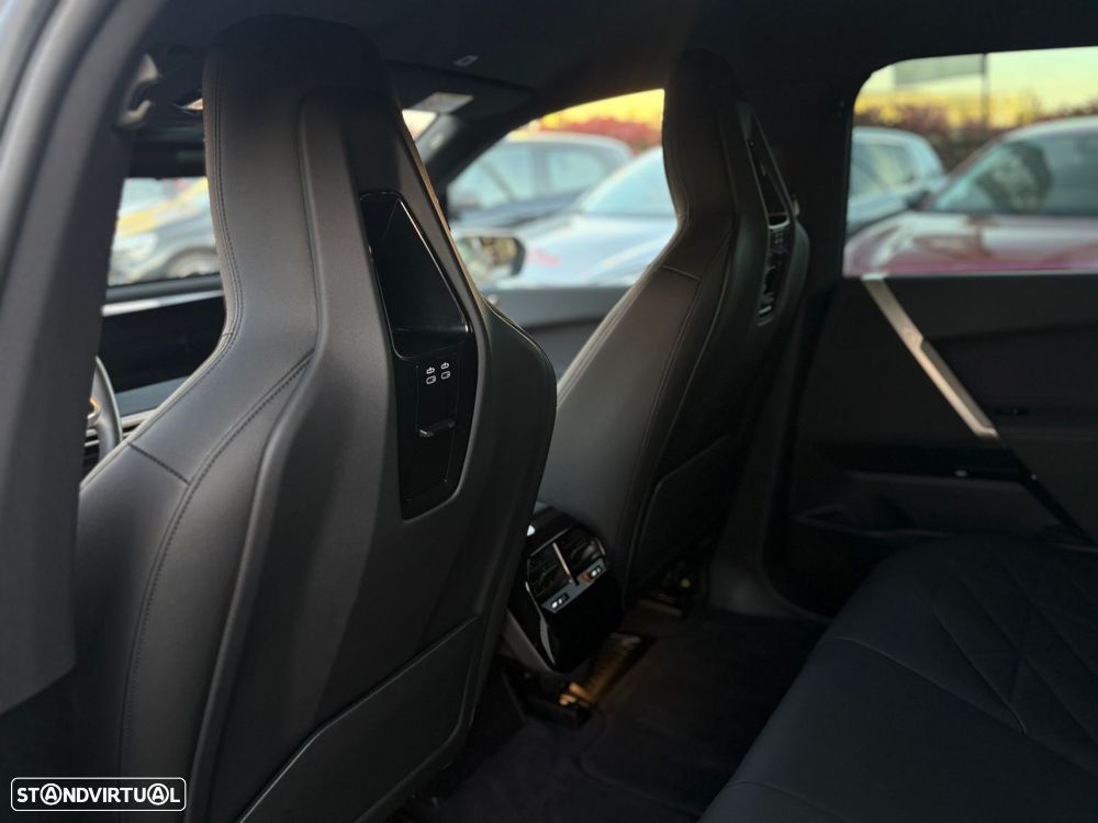 BMW iX xDrive 40 Pack Desportivo - 24
