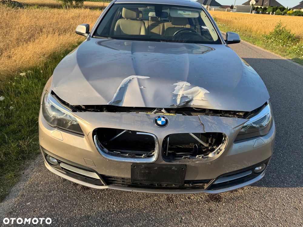 BMW Seria 5 528i xDrive Luxury Line - 6