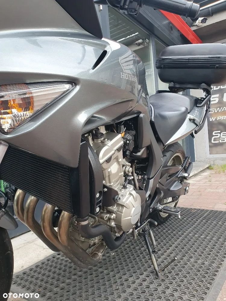 Honda CBF - 4
