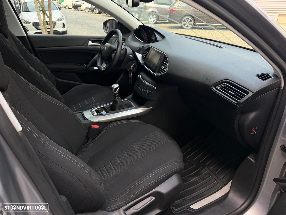 Peugeot 308 SW 2.0 BlueHDi Allure - 18
