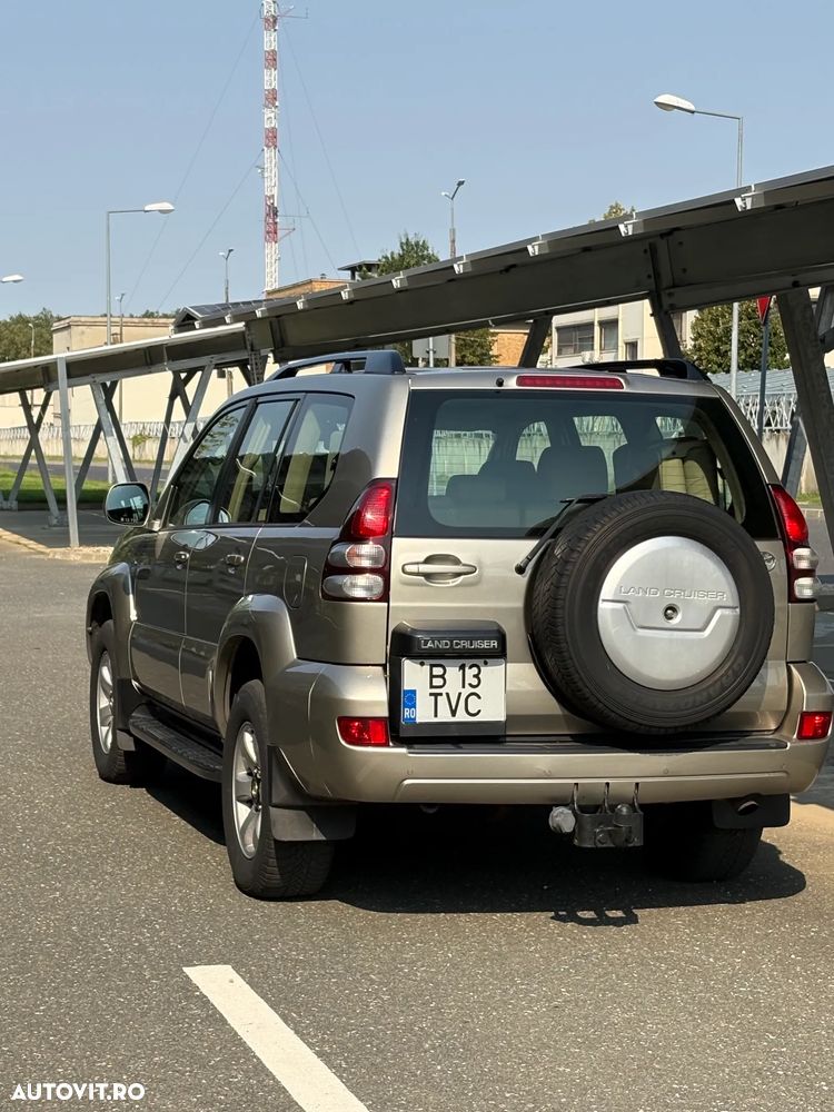 Toyota Land Cruiser - 8
