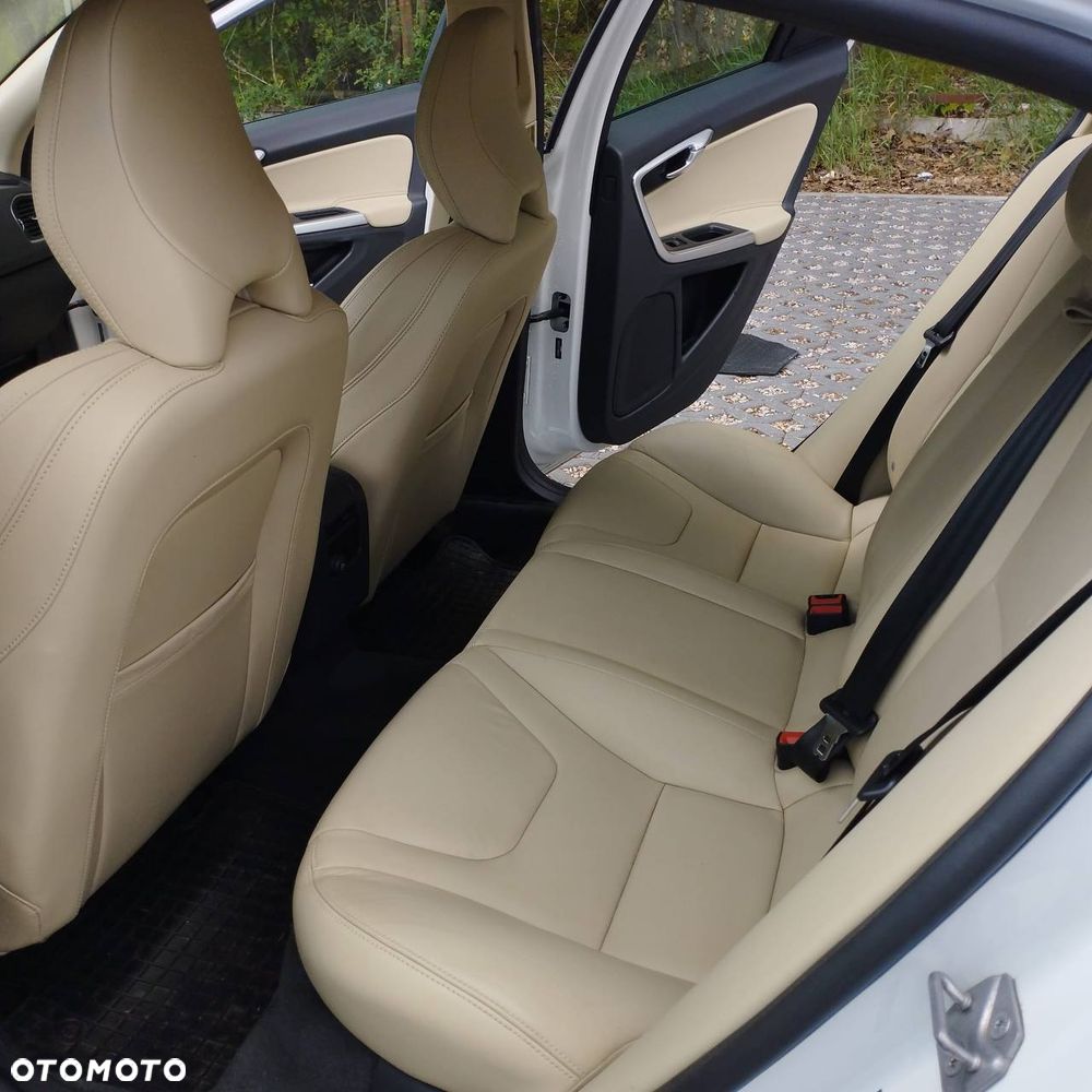 Volvo S60 T5 Drive-E Summum - 7