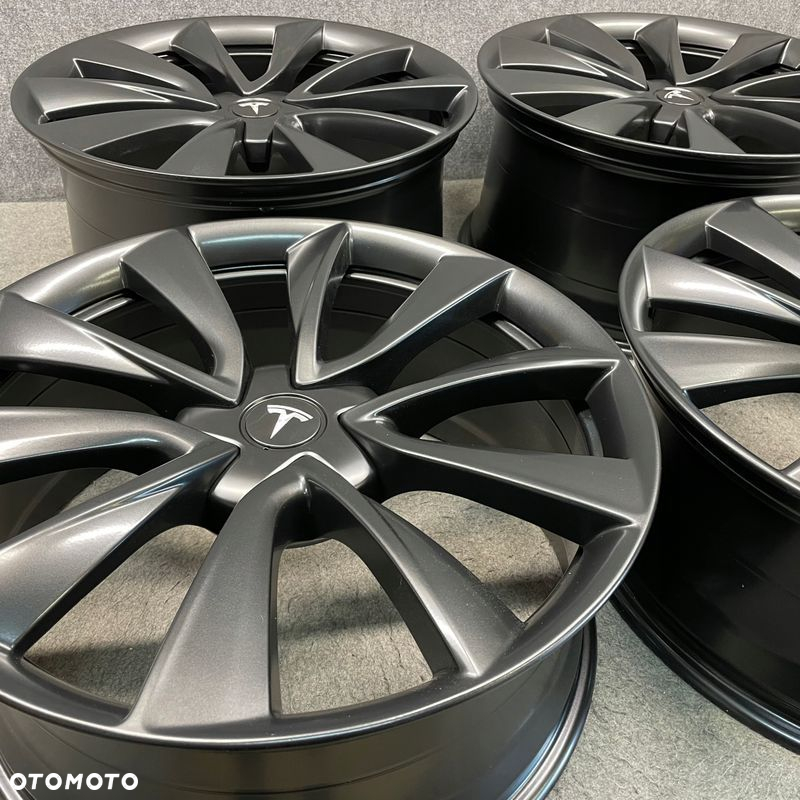 KOMPLET FELG TESLA MODEL 3 PERFORMANCE 20'' 20 - 3