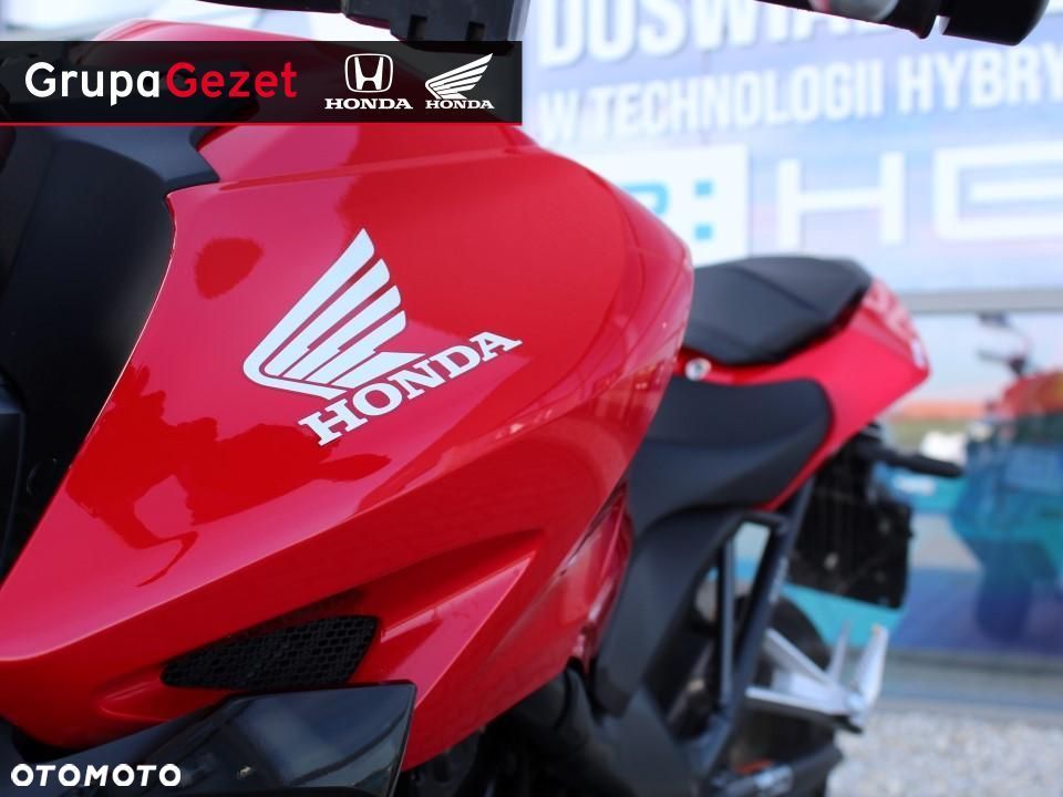 Honda CB - 12