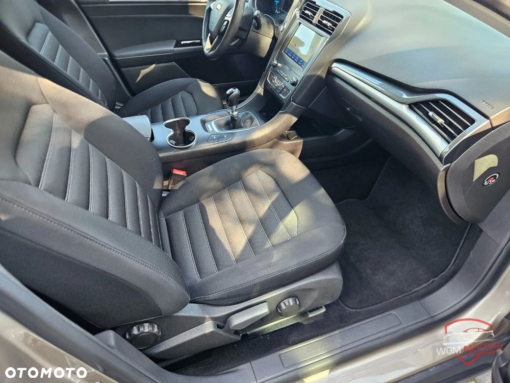 Ford Mondeo 2.0 TDCi Titanium - 23