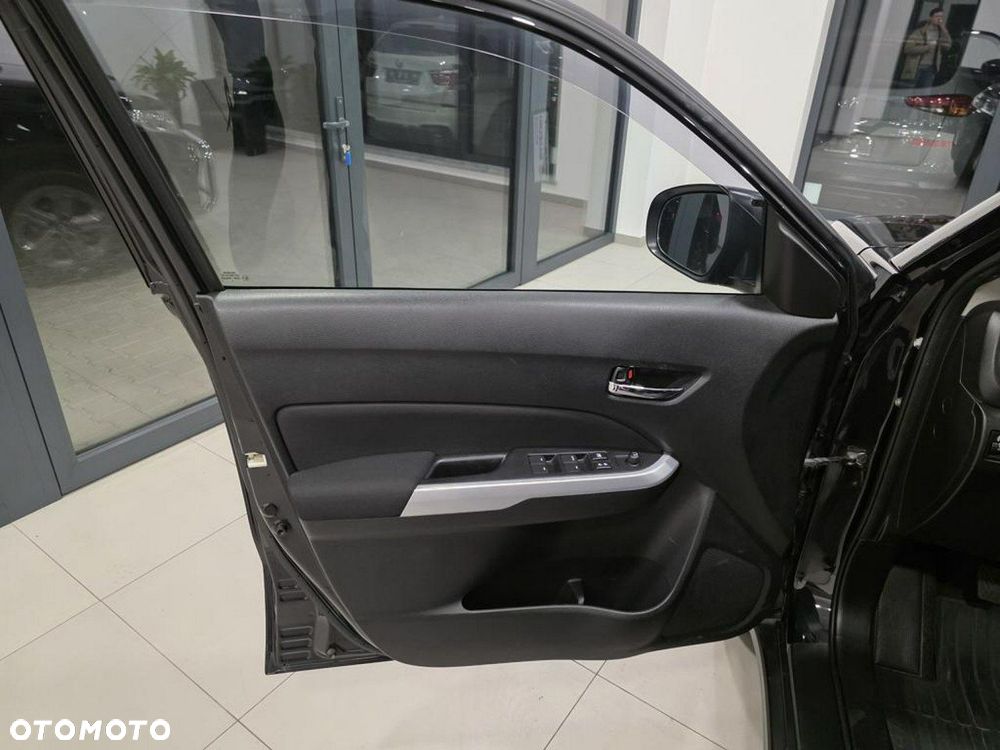 Suzuki Vitara 1.6 Comfort 2WD - 9