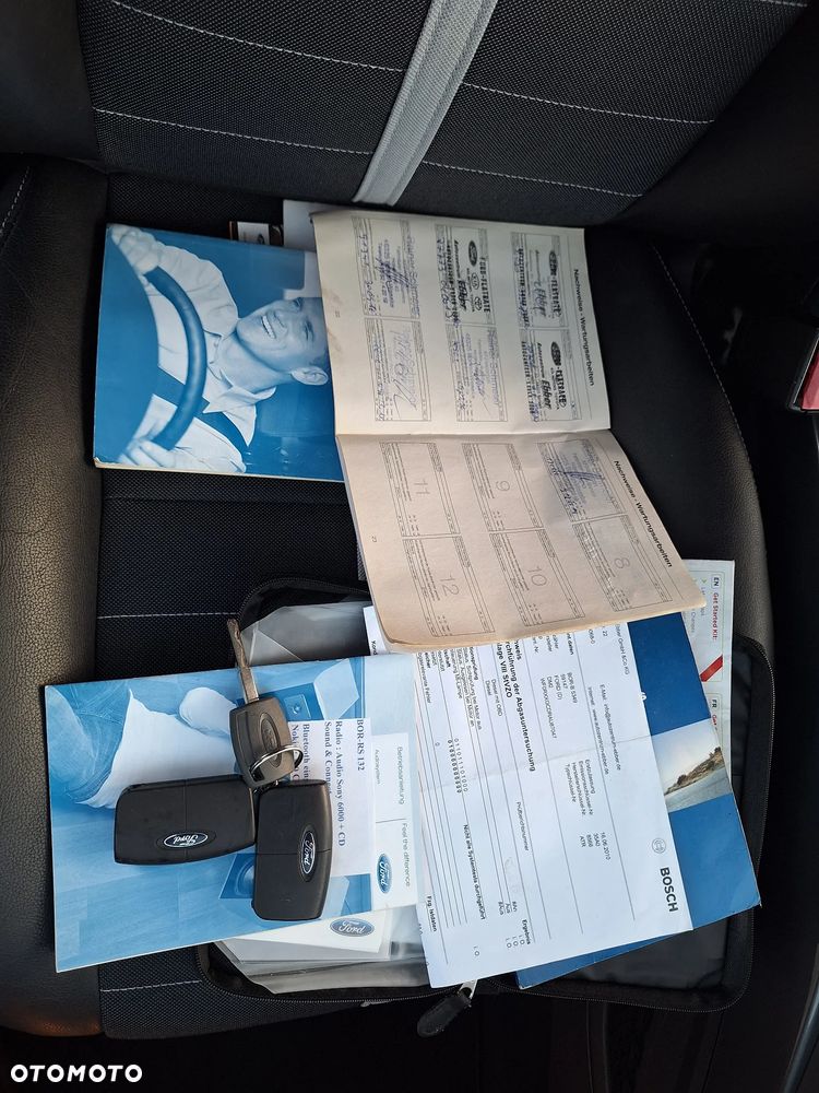 Ford Kuga 2.0 TDCi Individual - 33