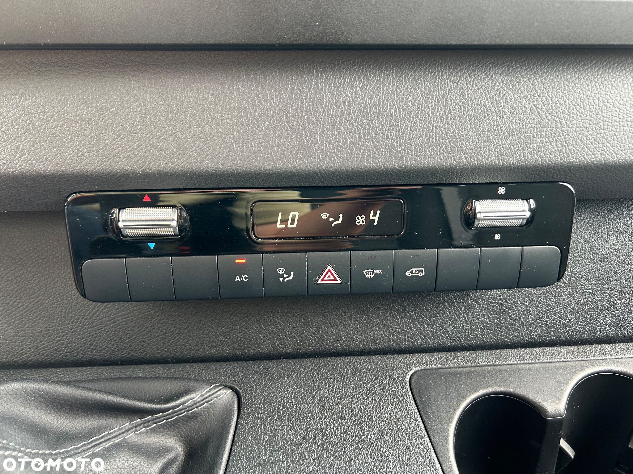 Mercedes-Benz Sprinter - 18