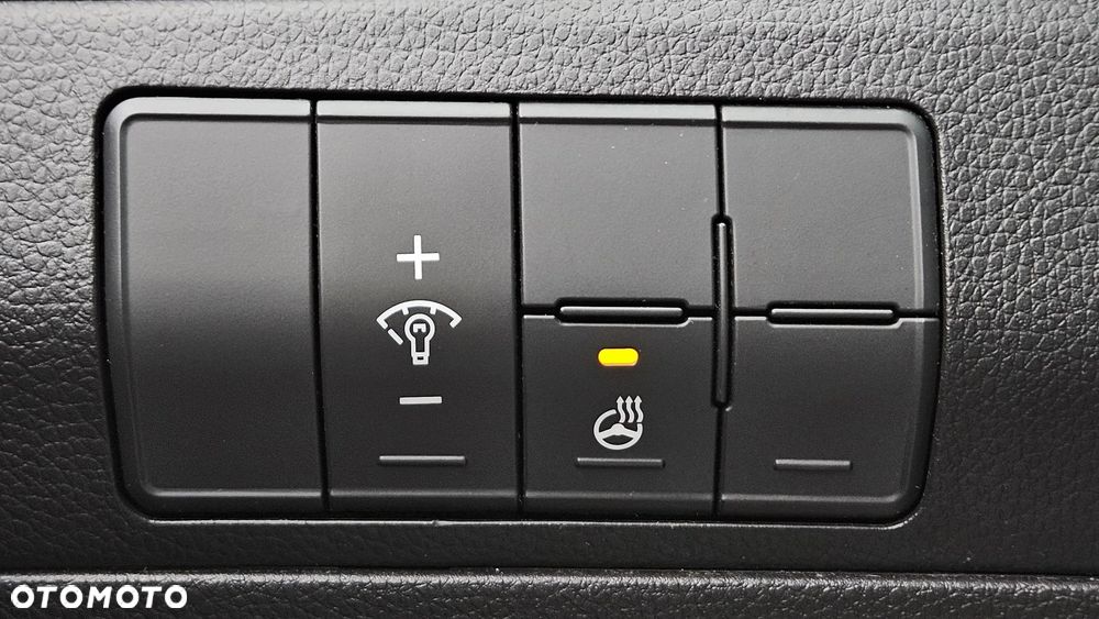 Hyundai i30 1.6 T GDI Turbo - 36