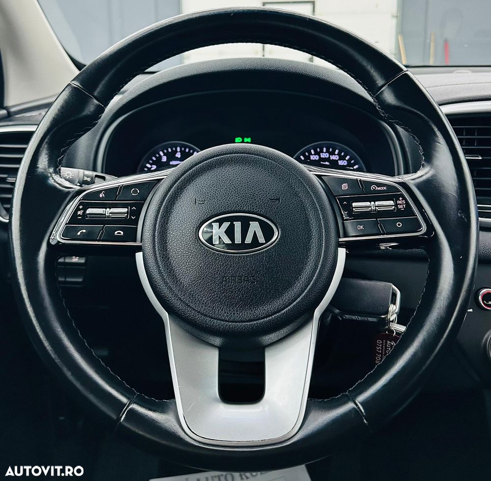 Kia Sportage 1.6 GDI 2WD DREAM-TEAM EDITION - 32